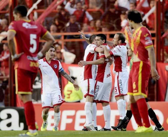 Con la vuelta de Riquelme, Argentinos va por todo ante Rosario Central