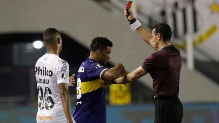 Conmebol suspendió por tres partidos a Frank Fabra, de Boca Juniors