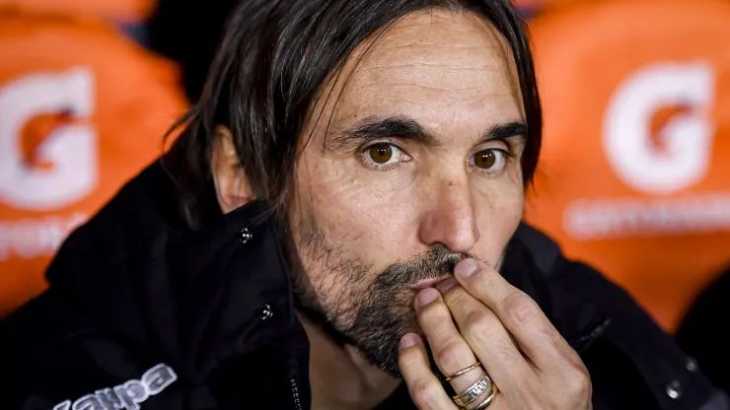 ¿Cuál sería la primera alineación oficial de Diego Martínez en Boca?