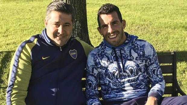 Daniel Angelici se reunió con Carlos Tevez y su representante