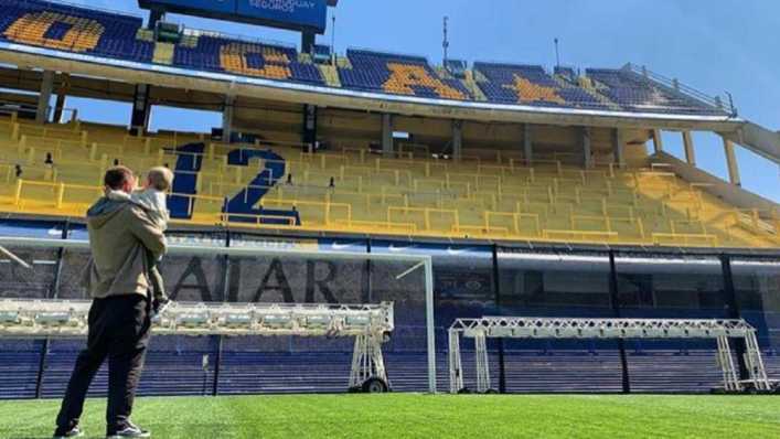 Daniele De Rossi llevó a su hijo, Noah, a conocer La Bombonera