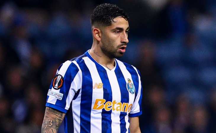 De Boca al mundo: la cláusula astronómica que Porto le puso a Varela en su renovación de contrato