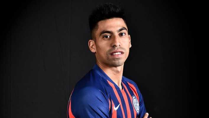 ¿De dónde se conocen Riquelme y Juan Ramírez?