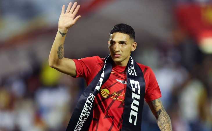 De no creer: Equi Fernández recibió una muy mala noticia en Bayer Leverkusen