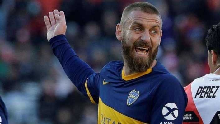 De Rossi llegó a Boca como figura, jugó muy poco y rescindiría su contrato