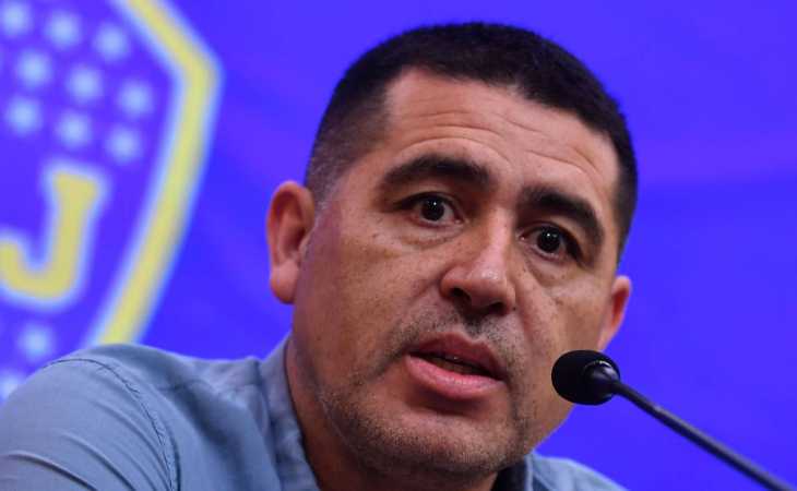 Decisión de Juan Román Riquelme: Delgado sigue solo, pero habrá un cambio en el 2026