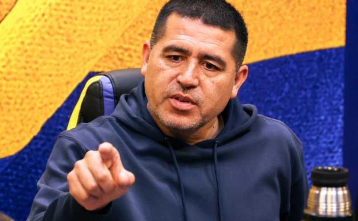 Define Riquelme: Luis Advíncula tendrá una charla con el presidente a fin de año y recién ahí decidirá si se va o no