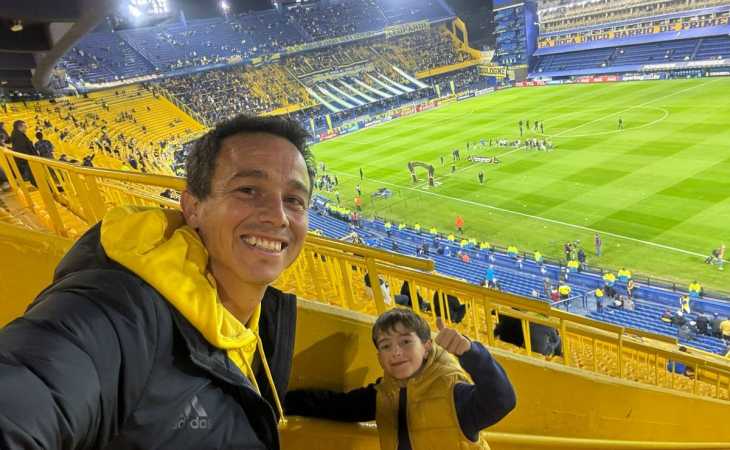 Después de 5 años, Leo Jara volvió a La Bombonera y fue a ver Boca-Cruzeiro