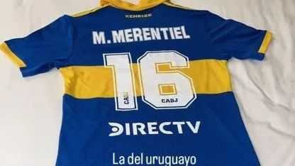 Después del gol que le dio el triunfo a Boca, Merentiel le regaló la camiseta al Manteca Martínez