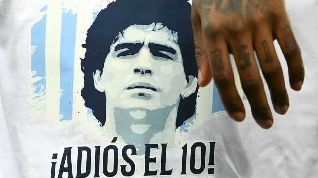 Desvelan los tesoros de incalculable valor que Maradona guardaba en un contenedor en Buenos Aires