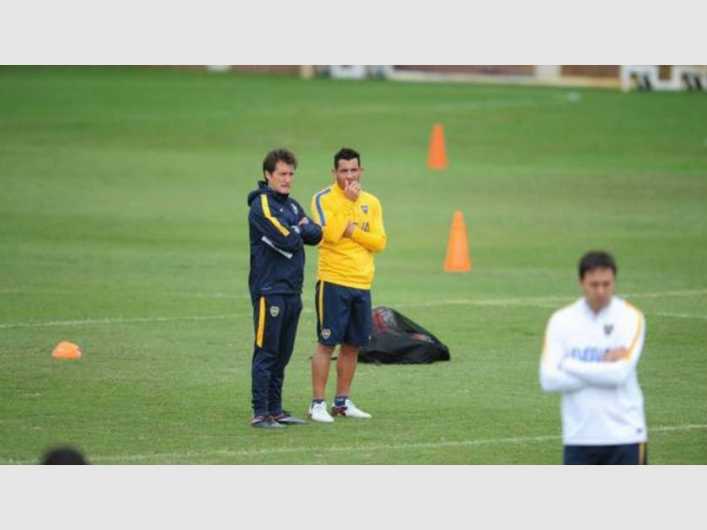 Día clave en Boca: Vuelve Tevez y Guillermo le pide refuerzos a Angelici