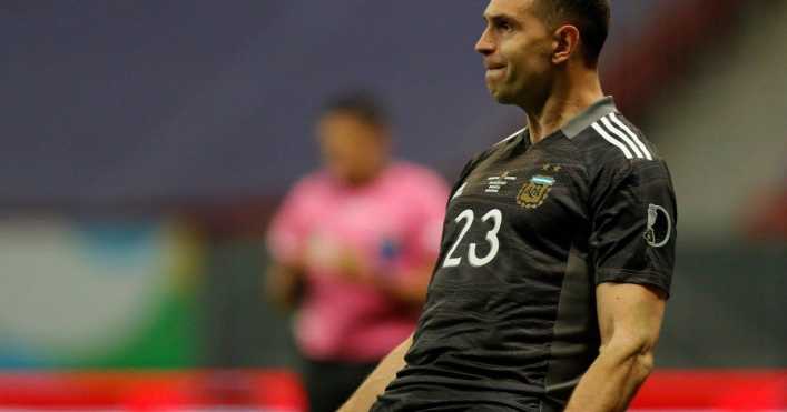 Dibu Martínez explicó el mirá cómo te como y reveló por qué hizo gestos sexuales ante Colombia