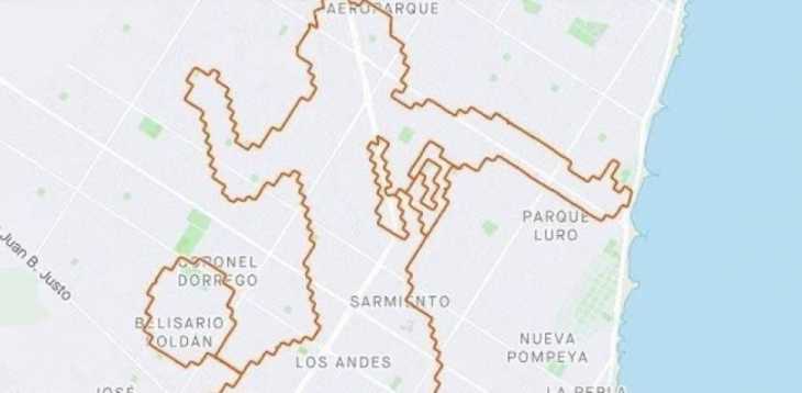 Dibuja a Maradona en un recorrido en bici y se gana el aplauso de las redes