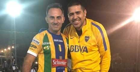 Diego Latorre y Román Riquelme volvieron a jugar al fútbol juntos