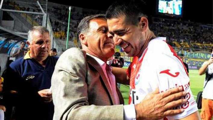 La dura discusión entre Riquelme y Russo en la semifinal de la Copa Argentina
