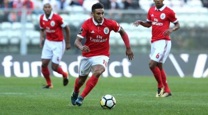 Eduardo Salvio acordó su llegada a Boca