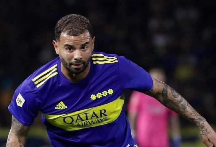 Edwin Cardona habló de su posible salida de Boca Juniors y le tiró la responsabilidad a Riquelme
