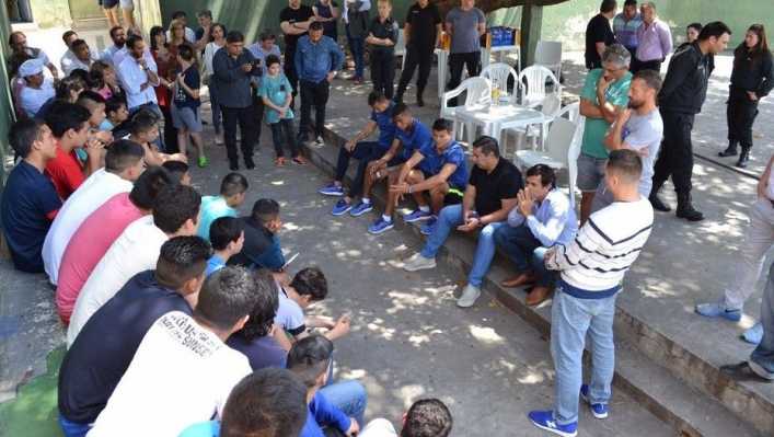 El Boca solidario también golea afuera de la cancha