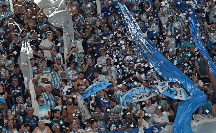 El cantito de Racing para Boca, con un error viral: “No se dieron cuenta”
