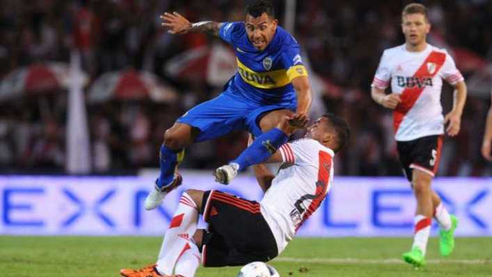 El clásico expuso a Carlos Tevez