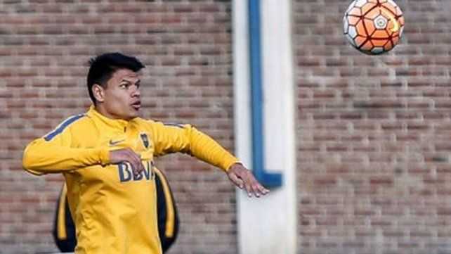 El concordiense Bou será titular en Boca