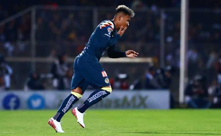 El crack sudamericano por el que negocia Riquelme para armar un súper Boca