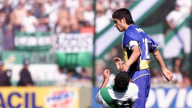 El día que a Riquelme se le salió la cadena en Boca y fue expulsado por una trompada