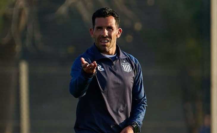 El difícil momento de Carlos Tevez como entrenador en Talleres: “Si nos volvemos locos...”