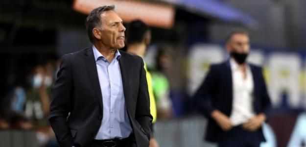 El entrenador que tiene en la mira Riquelme para suplir a Russo