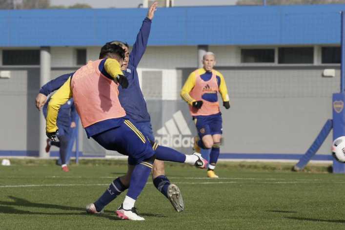 El equipo que piensa Russo para la ida de los octavos de final con Mineiro