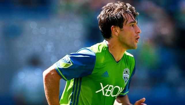 El espectacular caño de Lodeiro a lo Riquelme