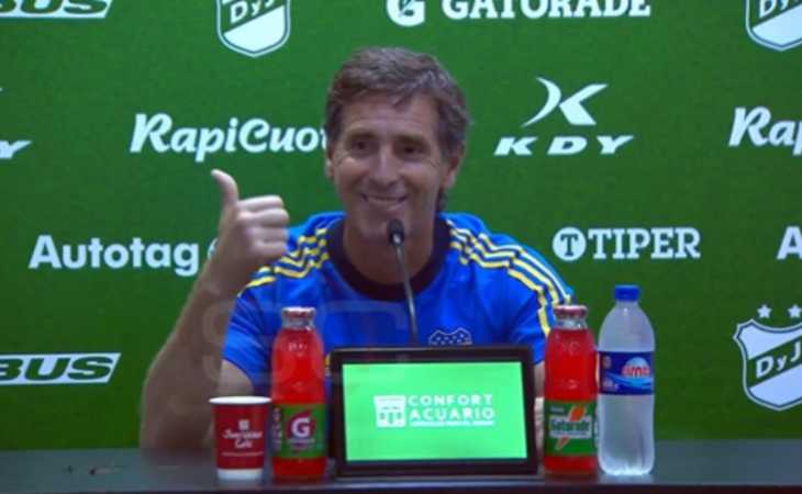 El grito del plantel de Boca que interrumpió la conferencia de Claudio Úbeda: “Escuchen…”