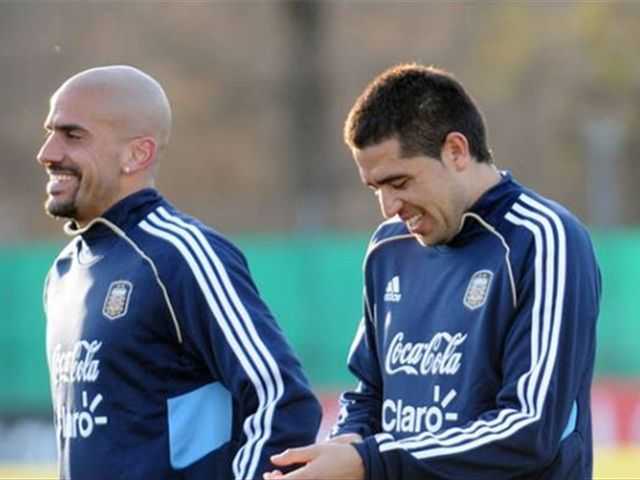 El guiño de Verón a Riquelme para ser candidato a presidente