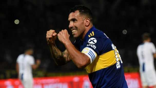El ofrecimiento que Riquelme le habría hecho a Tevez