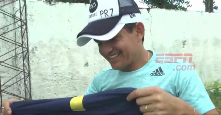 El regalo de Riquelme al Pulga Rodríguez