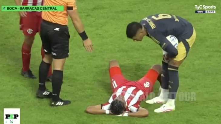El sincericidio del jugador de Barracas que asustó a todos al desplomarse ante Boca: Fue una chicanita