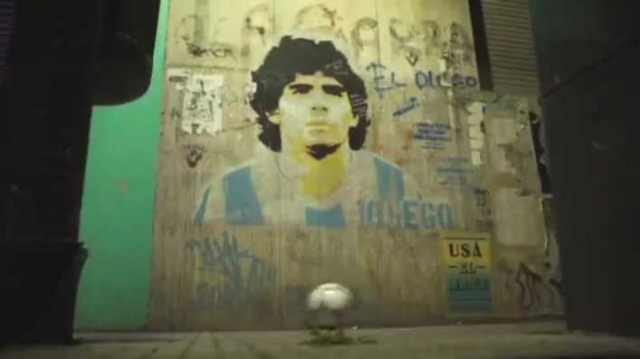 Emotivo video: El último adiós de la pelota a Maradona