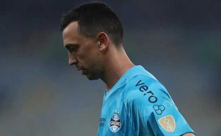 En Brasil revelan el motivo extrafutbolístico por el que Marchesín quiso salir de Gremio