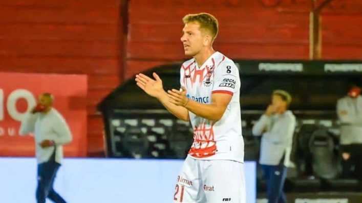 En medio de la crisis, Boca busca sumar a Rolón