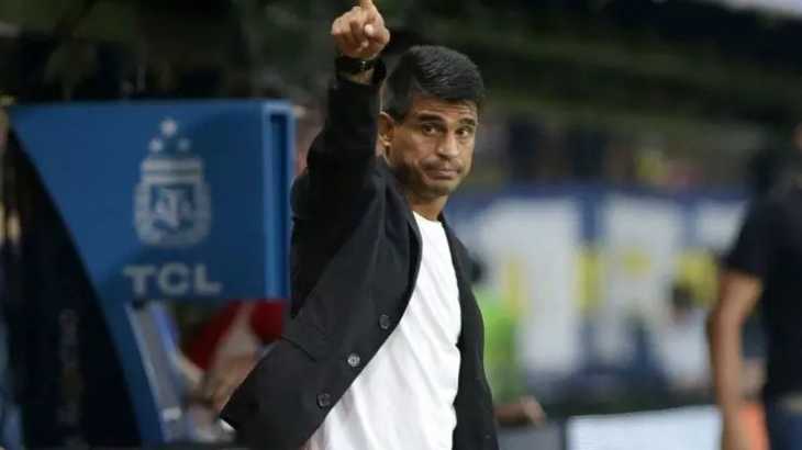 Es el elegido: el sorpresivo entrenador que Riquelme quiere en Boca para reemplazar a Ibarra