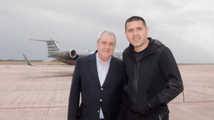 Es figura en su Selección y reconoció un llamado de Riquelme para ir a Boca