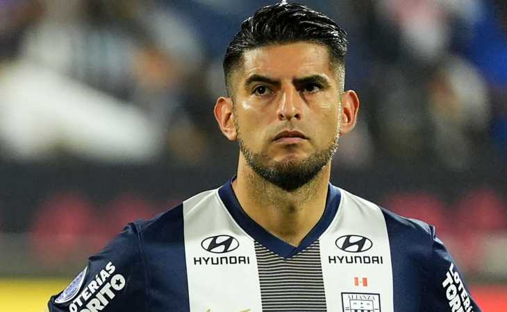 Ex Boca: el complicado momento que vive Carlos Zambrano en Perú