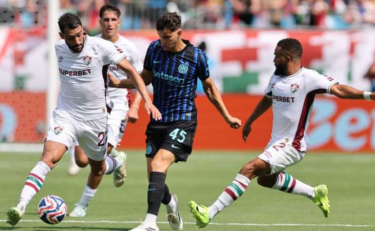 Fluminense eliminó a Inter y los hinchas de Boca se burlaron de River: “Cómo protegen a Gallardo”