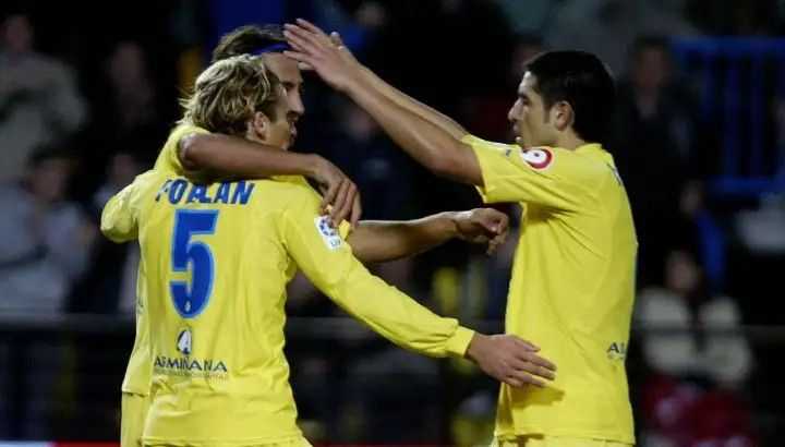 Forlán lapidó a Riquelme por los asados en Villareal