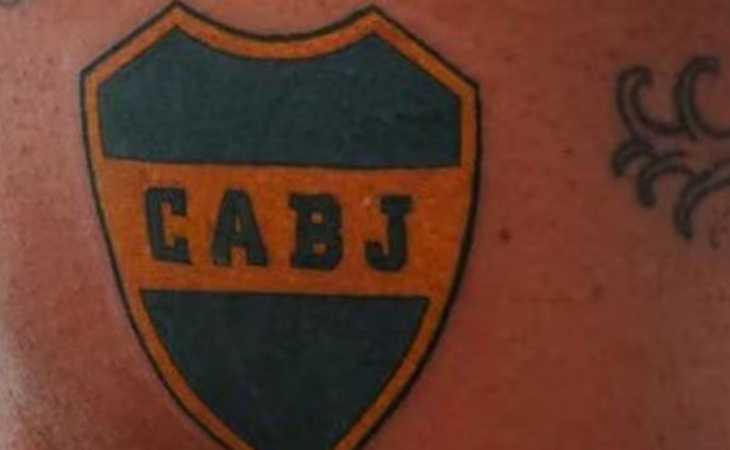 Fue campeón mundial y nunca jugó en Boca, pero tiene tatuado el escudo: “Un sentimiento”