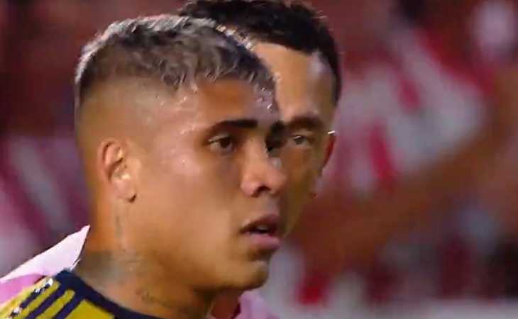 Fuerte reproche de Agustín Marchesín a Ayrton Costa en el primer gol de Estudiantes: “Era tuyo, bol…”