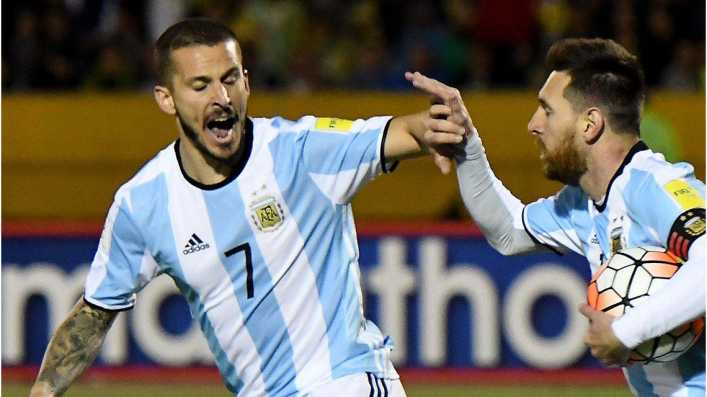Fuerte respaldo de Benedetto a Messi