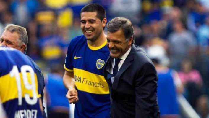 El futuro de Riquelme: dónde podría jugar el enganche en 2015