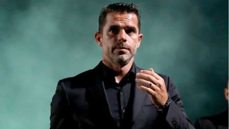 Gago aclaró por qué no jugó Cavani ante Unión y reveló que ya hay charlas por el mercado de pases de Boca