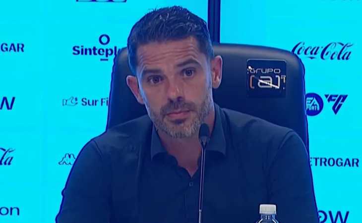 Gago se quejó del arbitraje tras la derrota de Boca: El lateral no se saca 15 metros más adelante